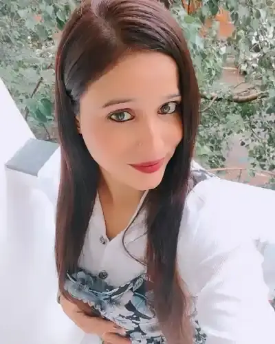 Call Girls in Thasra