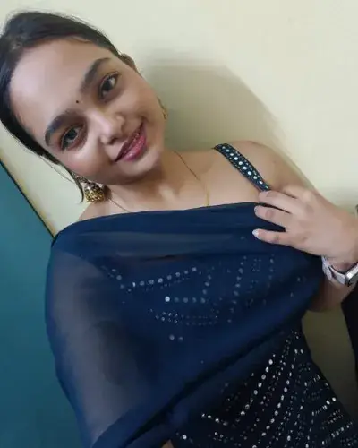 Thasra Escorts Service